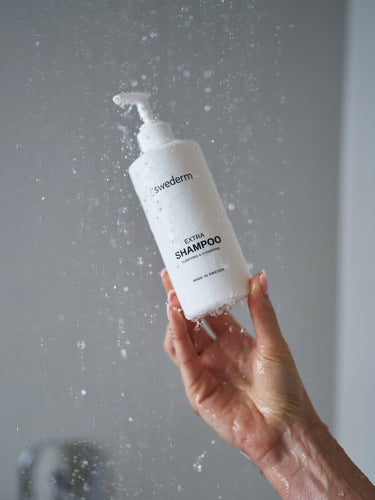EXTRA SHAMPOO - SZAMPON OCZYSZCZAJĄCO-NAWILŻAJĄCY