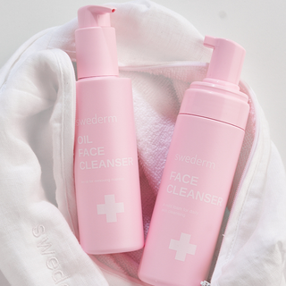 Dwuetapowe oczyszczanie twarzy. Na czym polega i dlaczego warto oczyszczać twarz dwa razy?