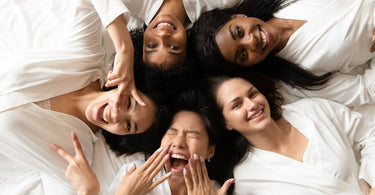 Co kupić dziewczynie na Dzień Kobiet? Polecane kosmetyki