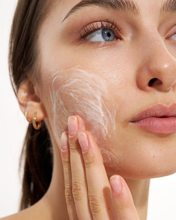 LEROSETT CLEANSING GEL - ŻEL DO MYCIA DLA CERY MIESZANEJ I TŁUSTEJ