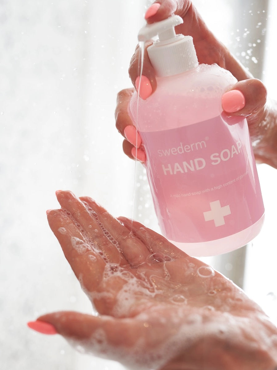 Dlaczego warto wybrać pielęgnacyjne mydło w płynie Swederm HAND SOAP?